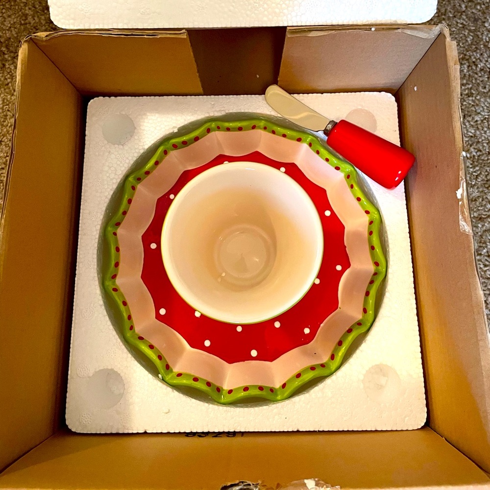 Seasonal serving dishes